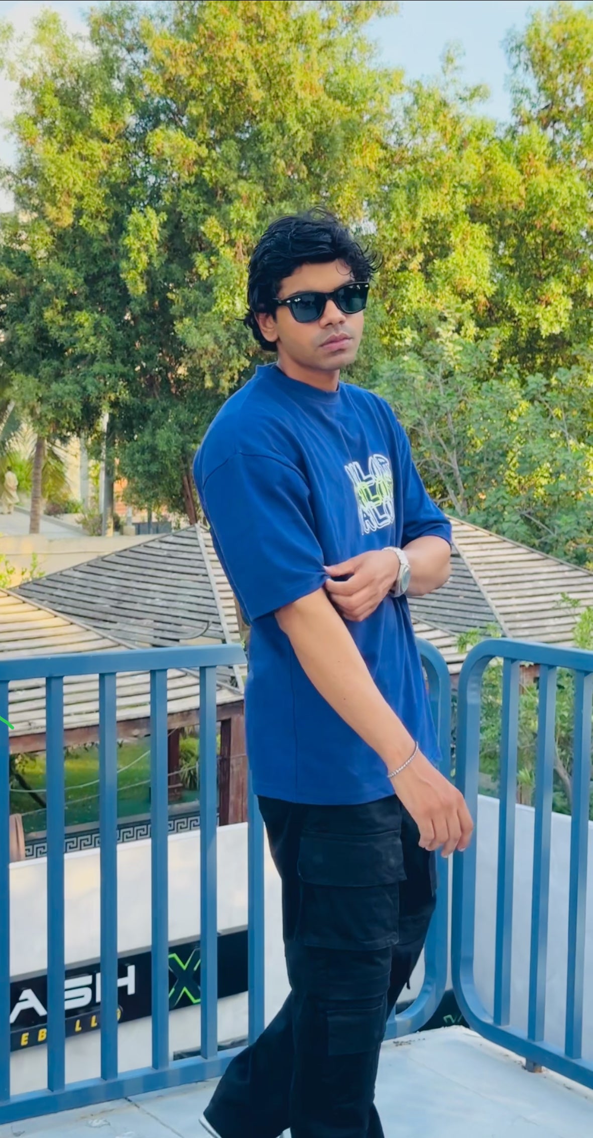 Black 6 Pocket Cargo Pants